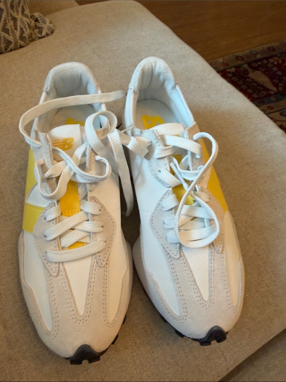 New Balance 327- size 7.5 - Picture 2 of 5